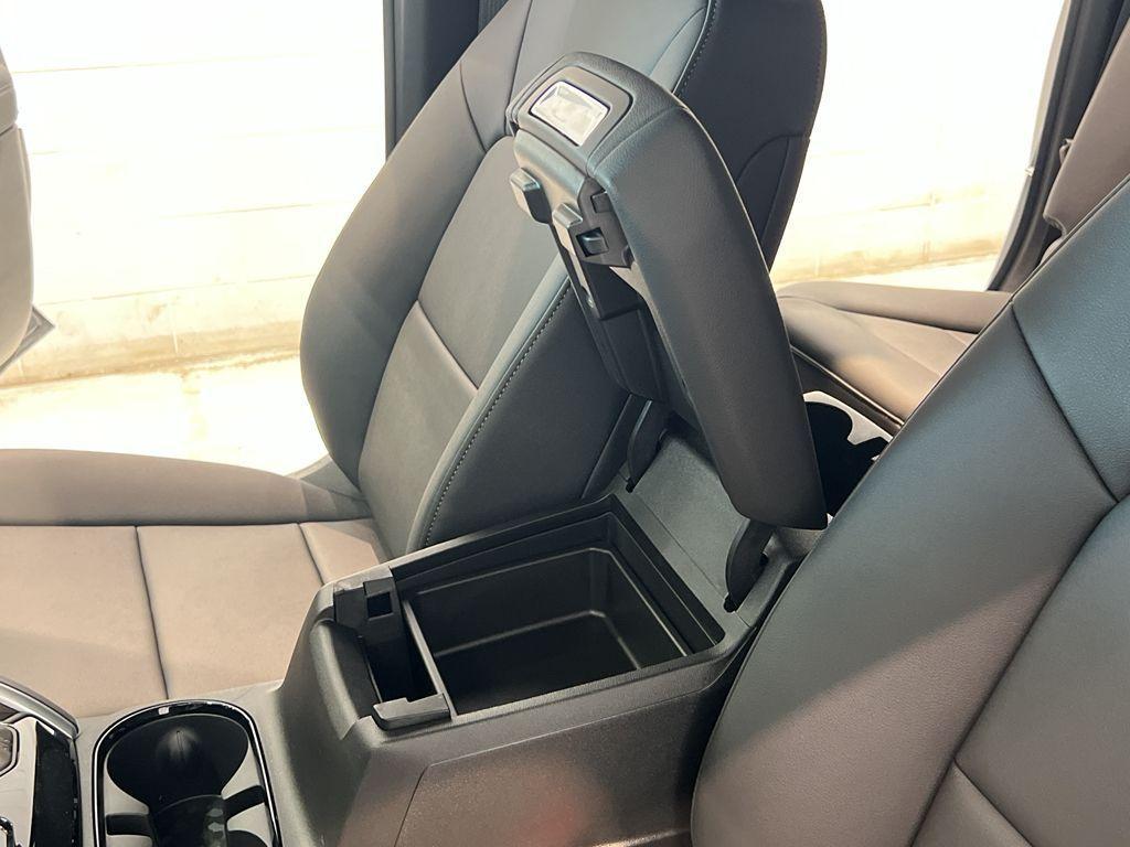 new 2025 Chevrolet Colorado car, priced at $45,075