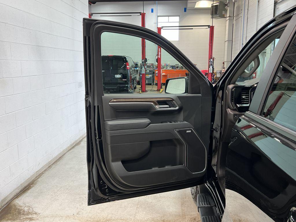 new 2025 Chevrolet Silverado 1500 car, priced at $62,225