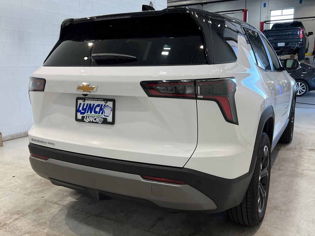 new 2026 Chevrolet Equinox car, priced at $34,640
