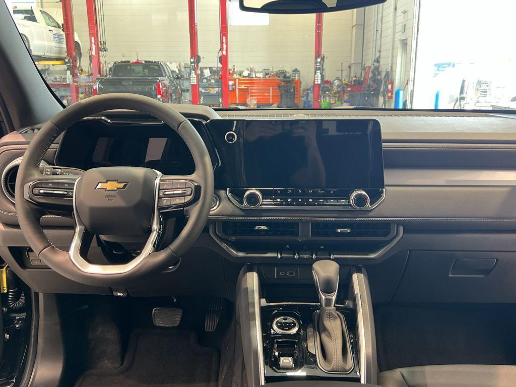 new 2025 Chevrolet Colorado car, priced at $44,460