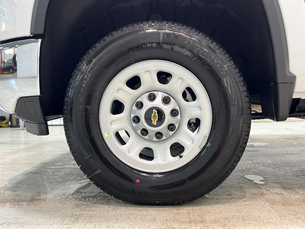 new 2025 Chevrolet Silverado 2500 car, priced at $53,020