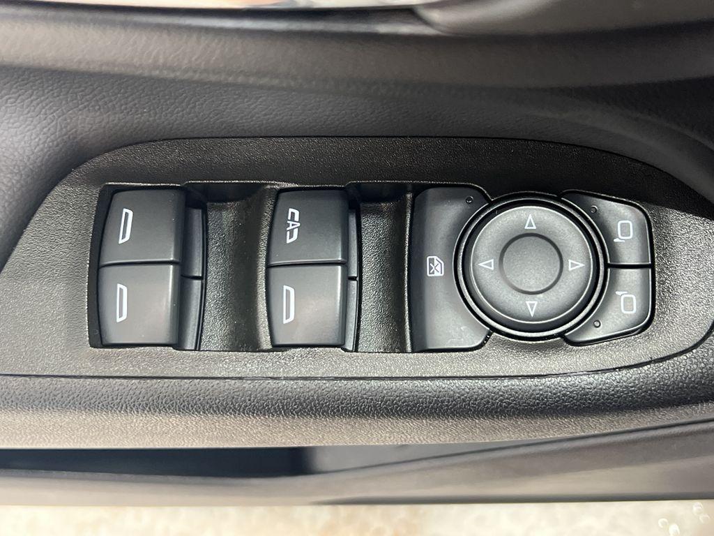 used 2024 Chevrolet Equinox car, priced at $25,985