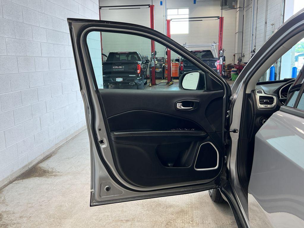 used 2018 Jeep Compass car, priced at $12,295