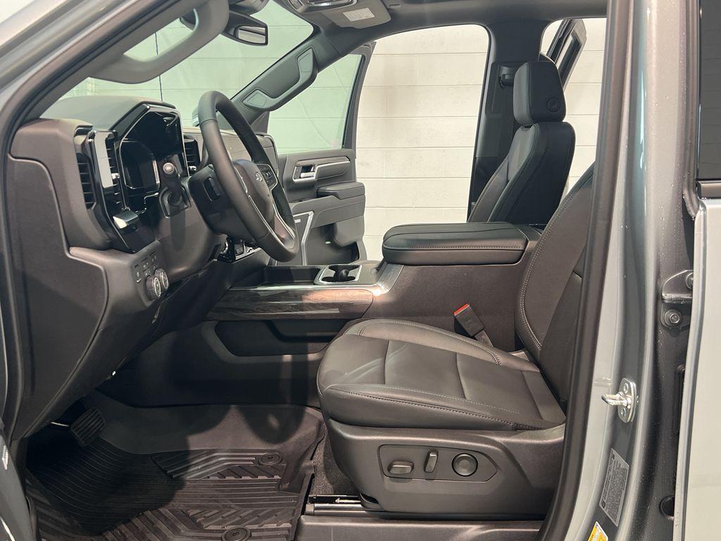 new 2025 Chevrolet Silverado 2500 car, priced at $73,685