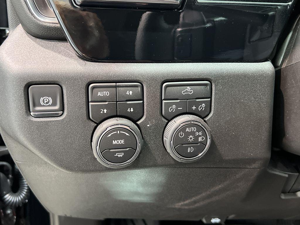 new 2025 Chevrolet Silverado 1500 car, priced at $61,270