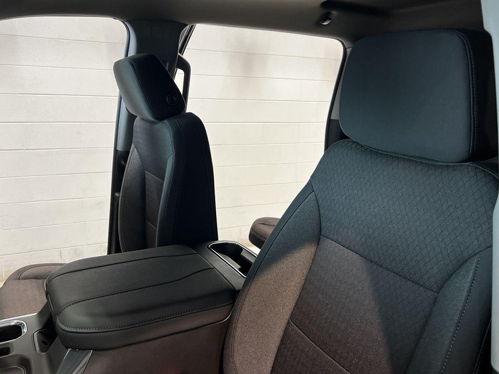 new 2025 Chevrolet Silverado 1500 car, priced at $61,270