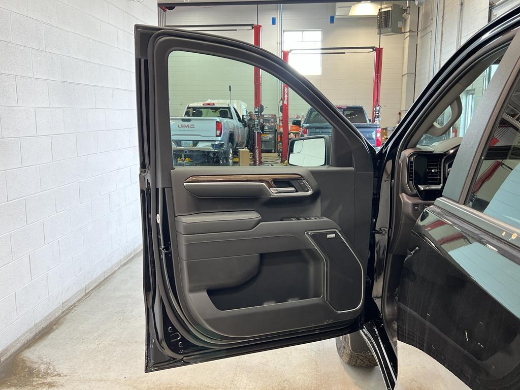 new 2025 Chevrolet Silverado 1500 car, priced at $61,770