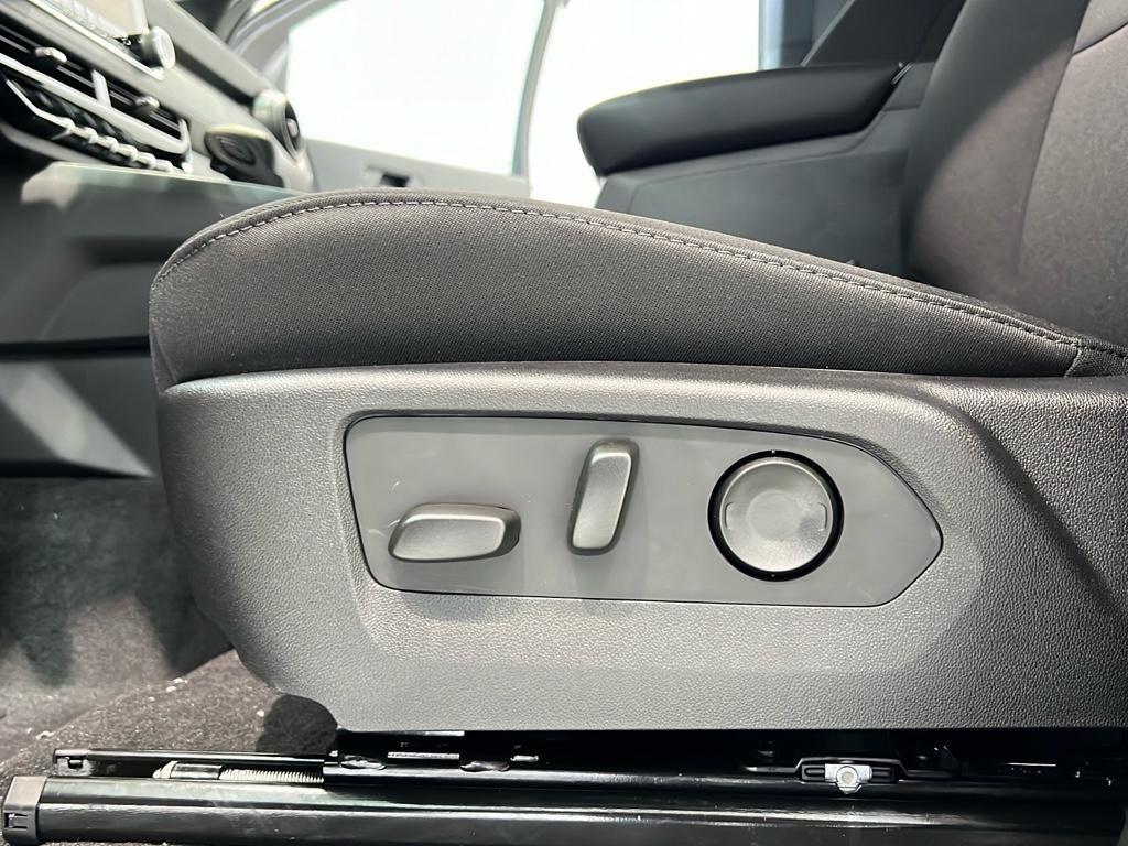 new 2025 Chevrolet Colorado car, priced at $35,235