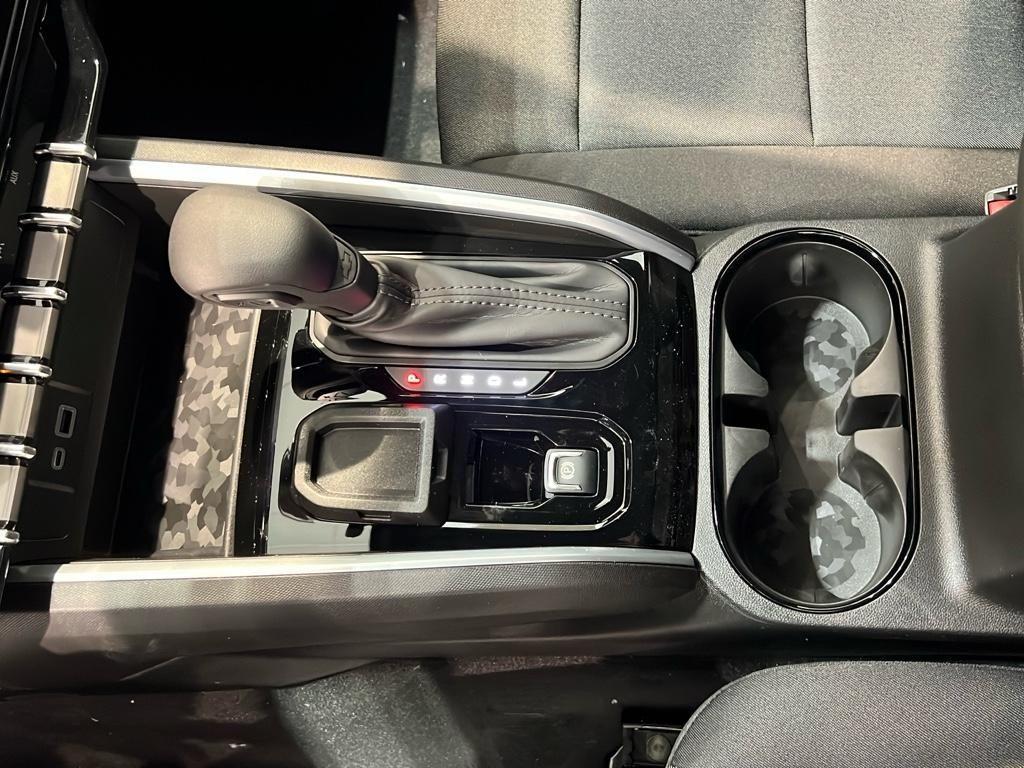 new 2025 Chevrolet Colorado car, priced at $35,235
