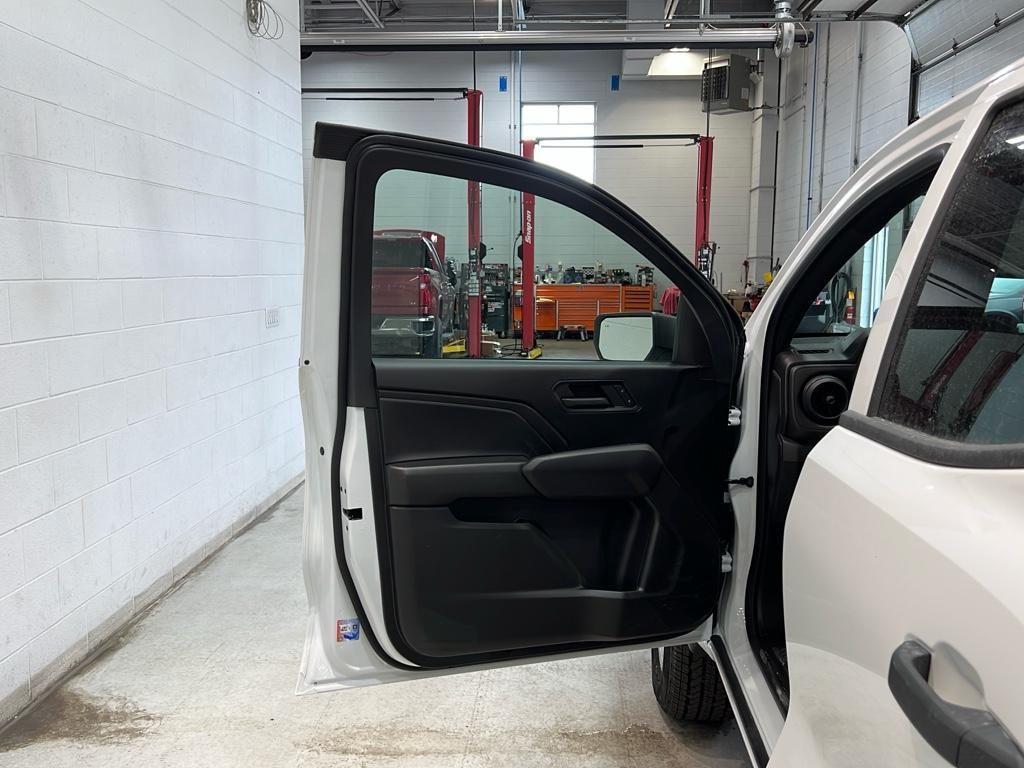 new 2025 Chevrolet Colorado car, priced at $35,235