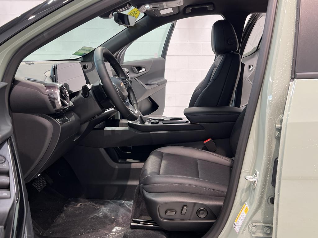 new 2026 Chevrolet Equinox car, priced at $36,410