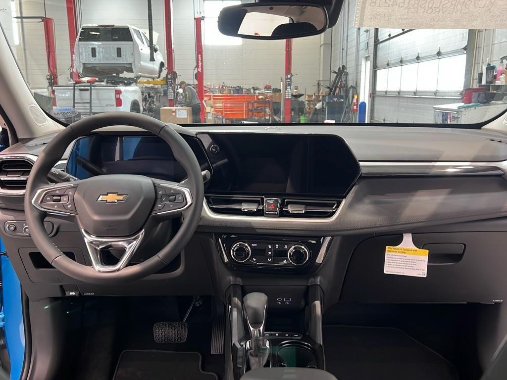 new 2025 Chevrolet TrailBlazer car, priced at $31,865