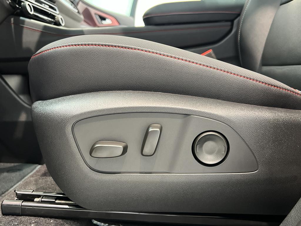 new 2026 Chevrolet Traverse car