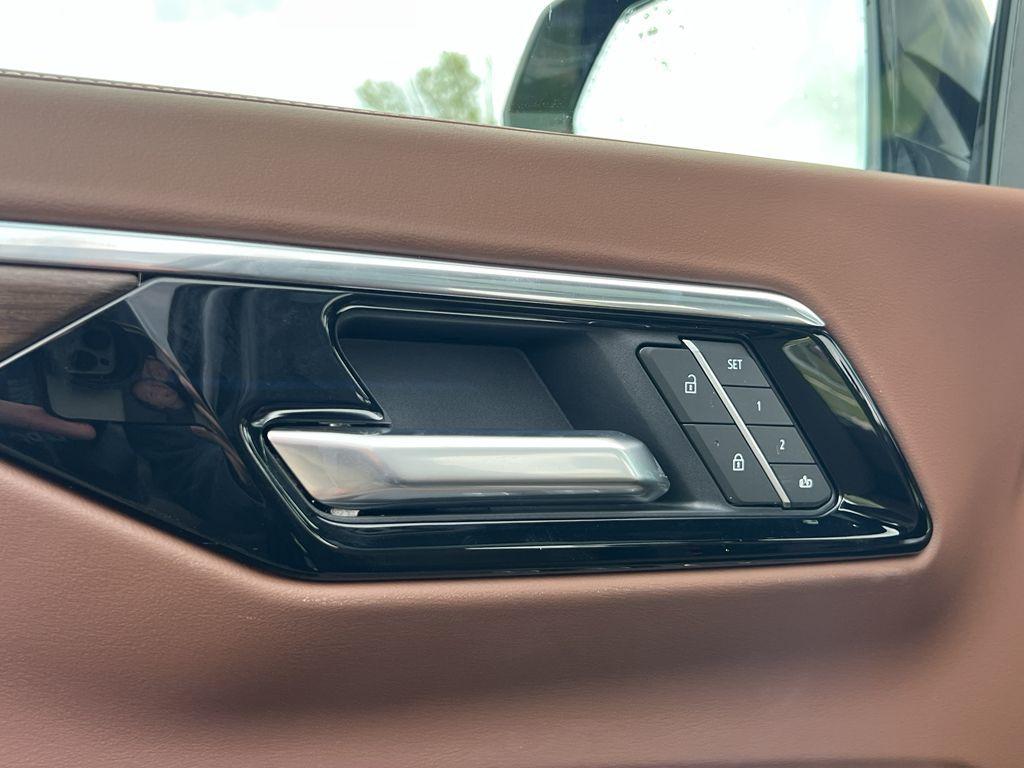 new 2025 Chevrolet Tahoe car, priced at $93,725