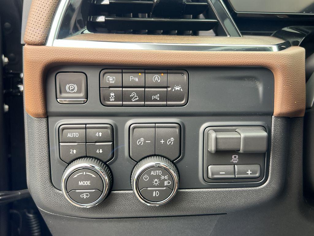 new 2025 Chevrolet Tahoe car, priced at $93,725