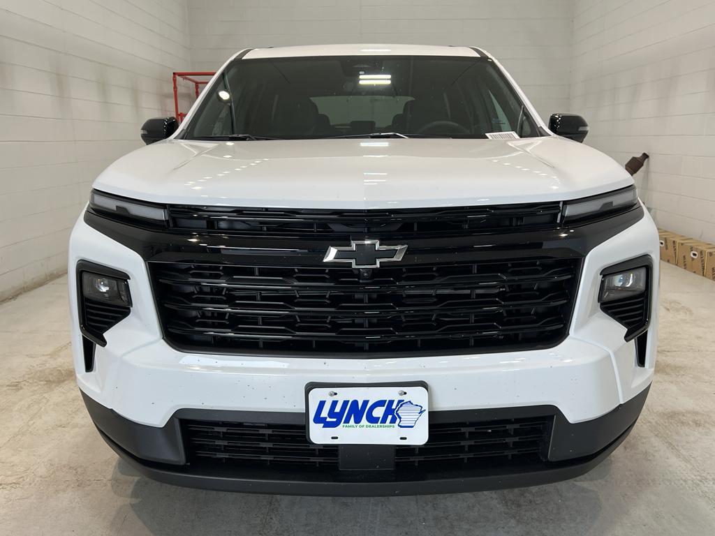 new 2025 Chevrolet Traverse car