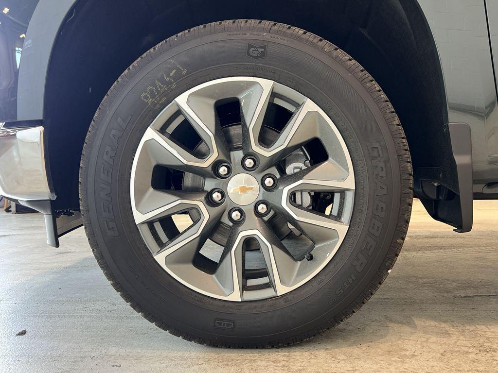 new 2025 Chevrolet Silverado 1500 car, priced at $50,988