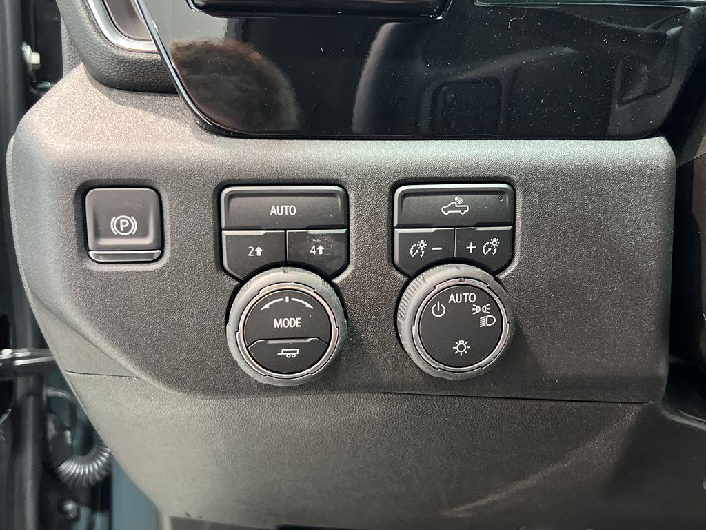 new 2025 Chevrolet Silverado 1500 car, priced at $50,988