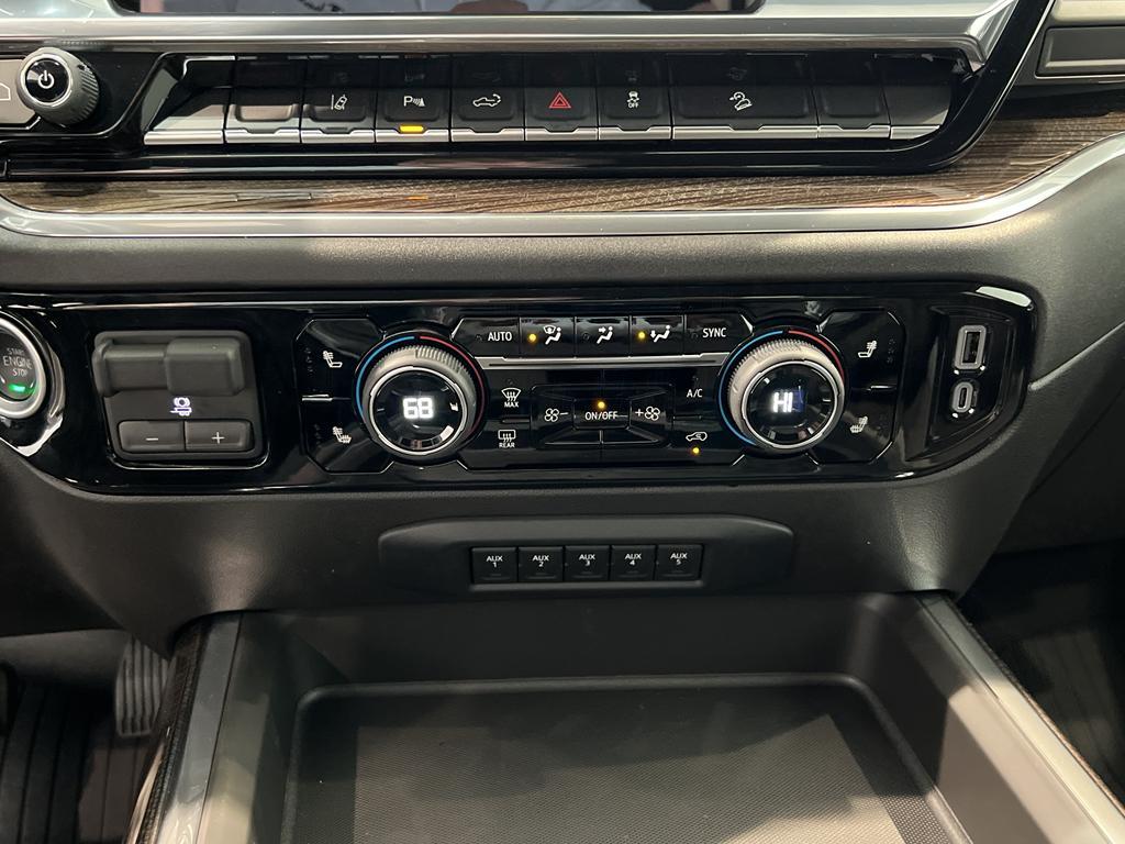 new 2025 Chevrolet Silverado 2500 car, priced at $66,100