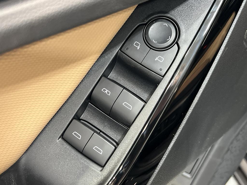 new 2026 Chevrolet Equinox car, priced at $38,290