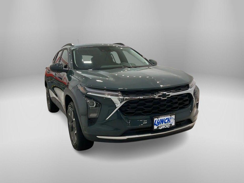new 2025 Chevrolet Trax car, priced at $25,660