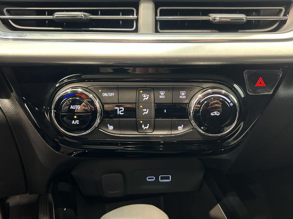 new 2025 Chevrolet Trax car, priced at $25,660
