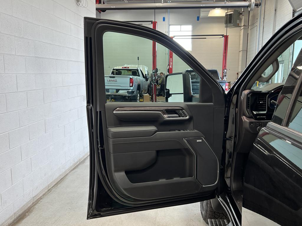 new 2025 Chevrolet Silverado 2500 car, priced at $73,840