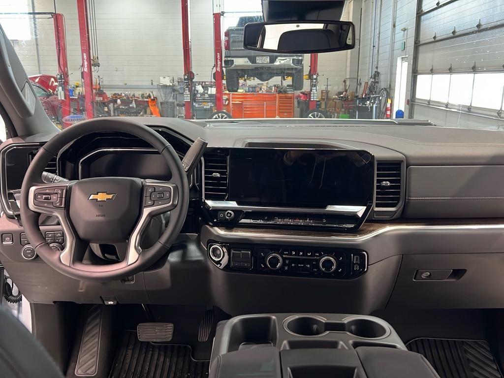 new 2025 Chevrolet Silverado 2500 car, priced at $67,215