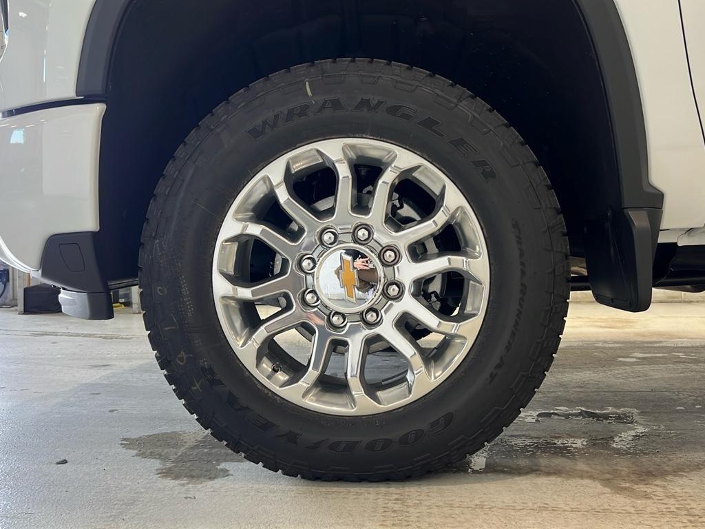new 2025 Chevrolet Silverado 2500 car, priced at $67,215