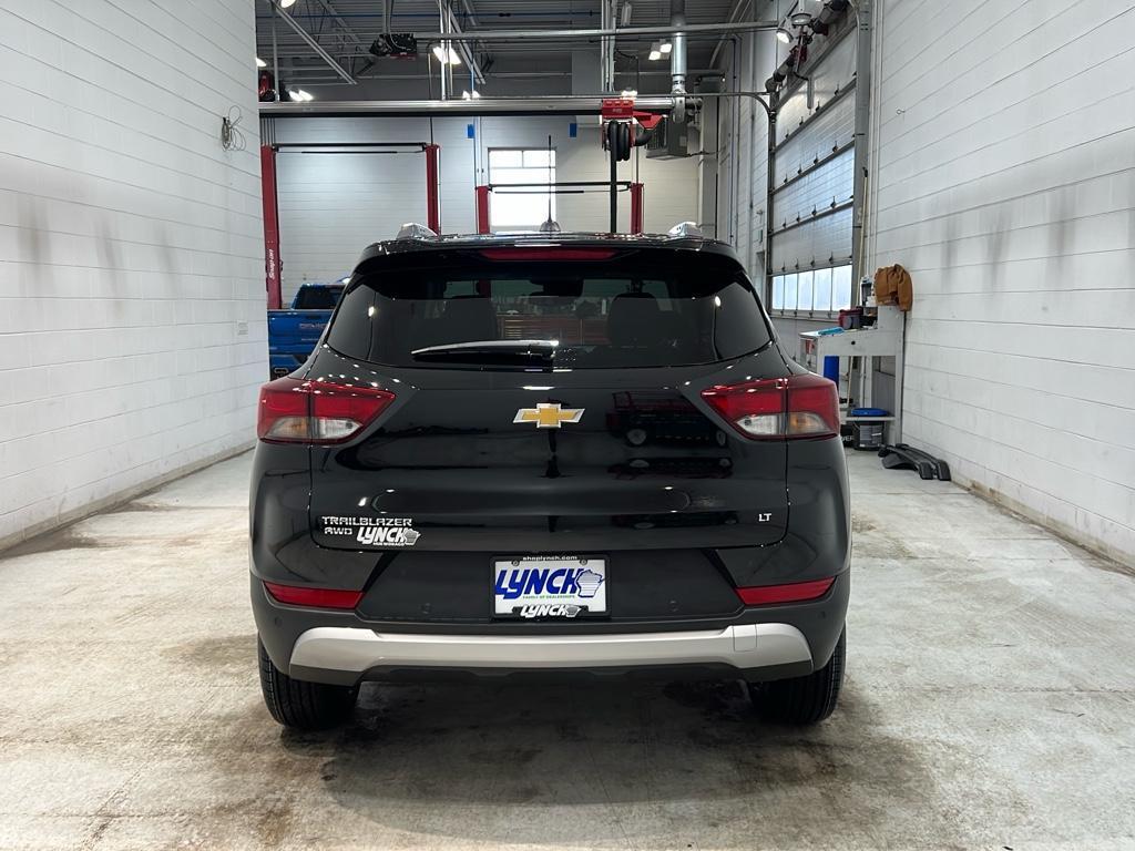 new 2025 Chevrolet TrailBlazer car, priced at $30,080