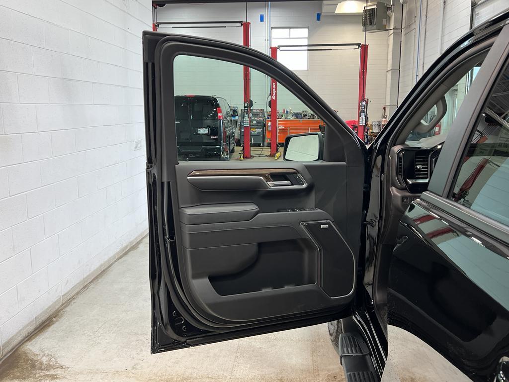 new 2025 Chevrolet Silverado 1500 car, priced at $62,225