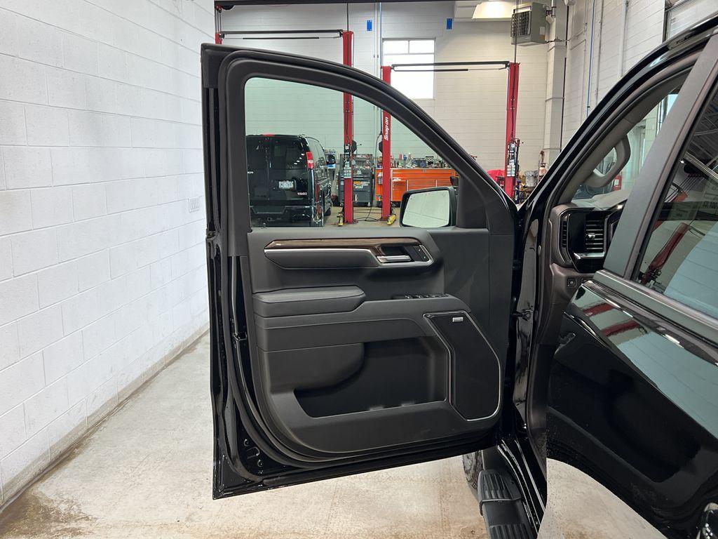 new 2025 Chevrolet Silverado 1500 car, priced at $62,225