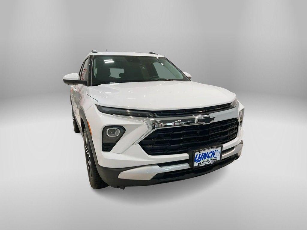 new 2025 Chevrolet TrailBlazer car, priced at $33,065