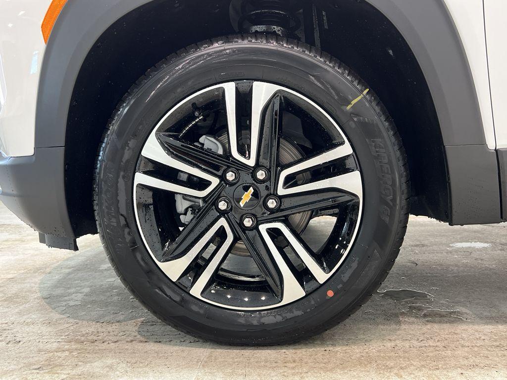 new 2025 Chevrolet TrailBlazer car, priced at $33,065