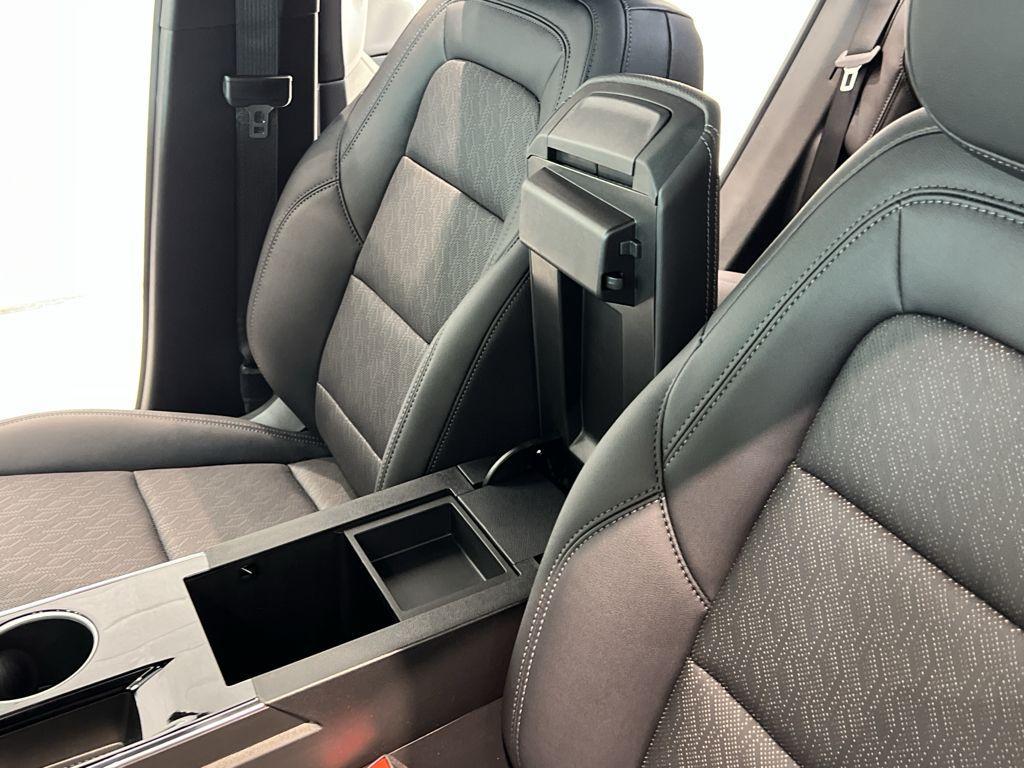 new 2026 Chevrolet Equinox car, priced at $35,585