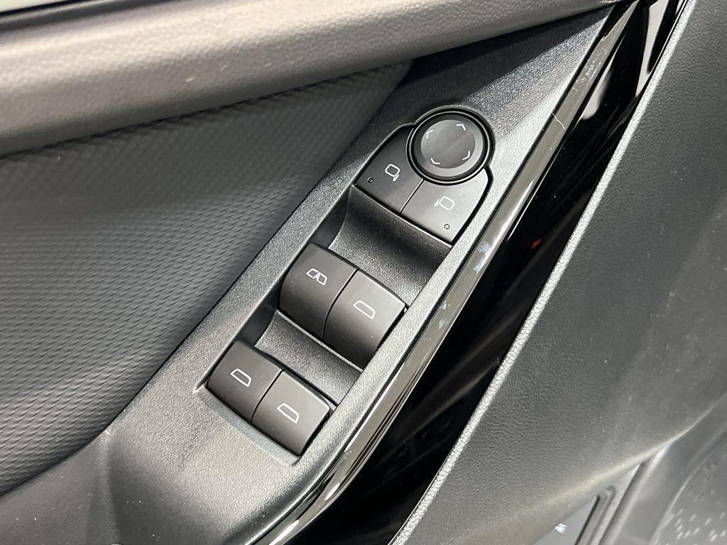 new 2026 Chevrolet Equinox car, priced at $35,585