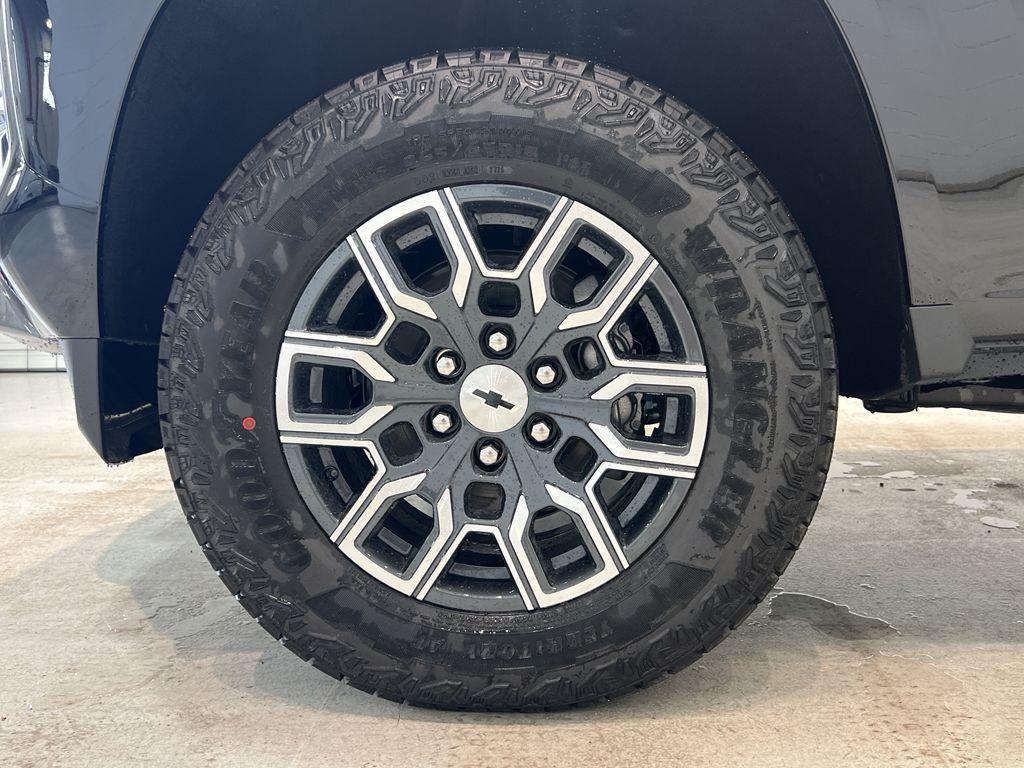 new 2026 Chevrolet Colorado car, priced at $48,915