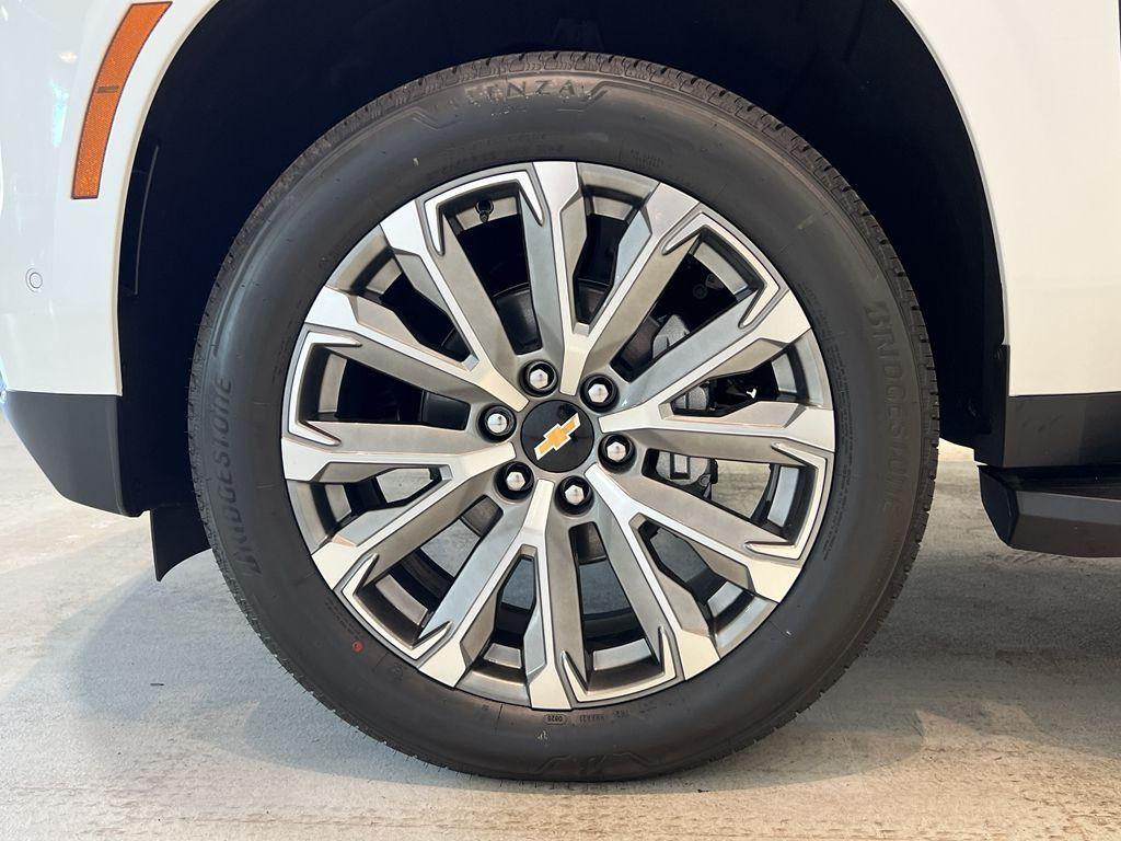 new 2025 Chevrolet Suburban car, priced at $82,987
