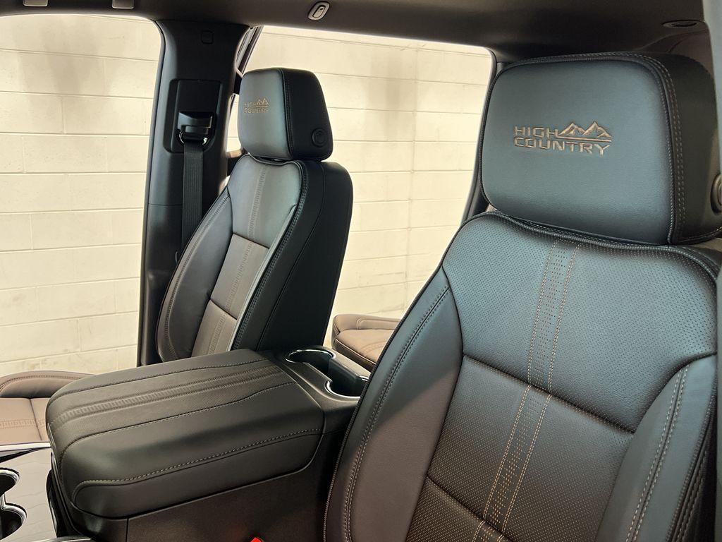 new 2025 Chevrolet Suburban car, priced at $82,987