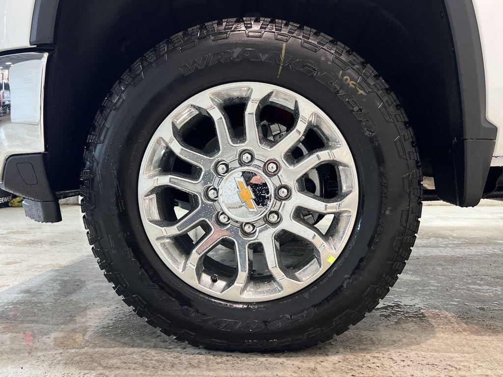 new 2025 Chevrolet Silverado 2500 car, priced at $70,610
