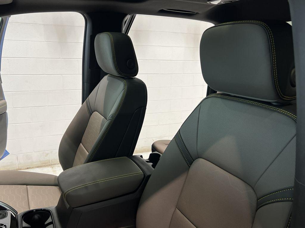 new 2025 Chevrolet Colorado car, priced at $54,190