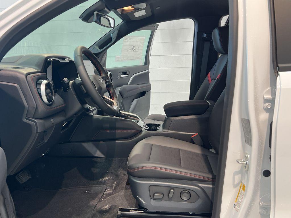 new 2025 Chevrolet Colorado car, priced at $49,660