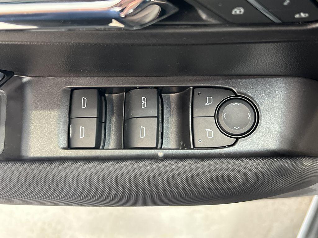 new 2025 Chevrolet Colorado car, priced at $49,660