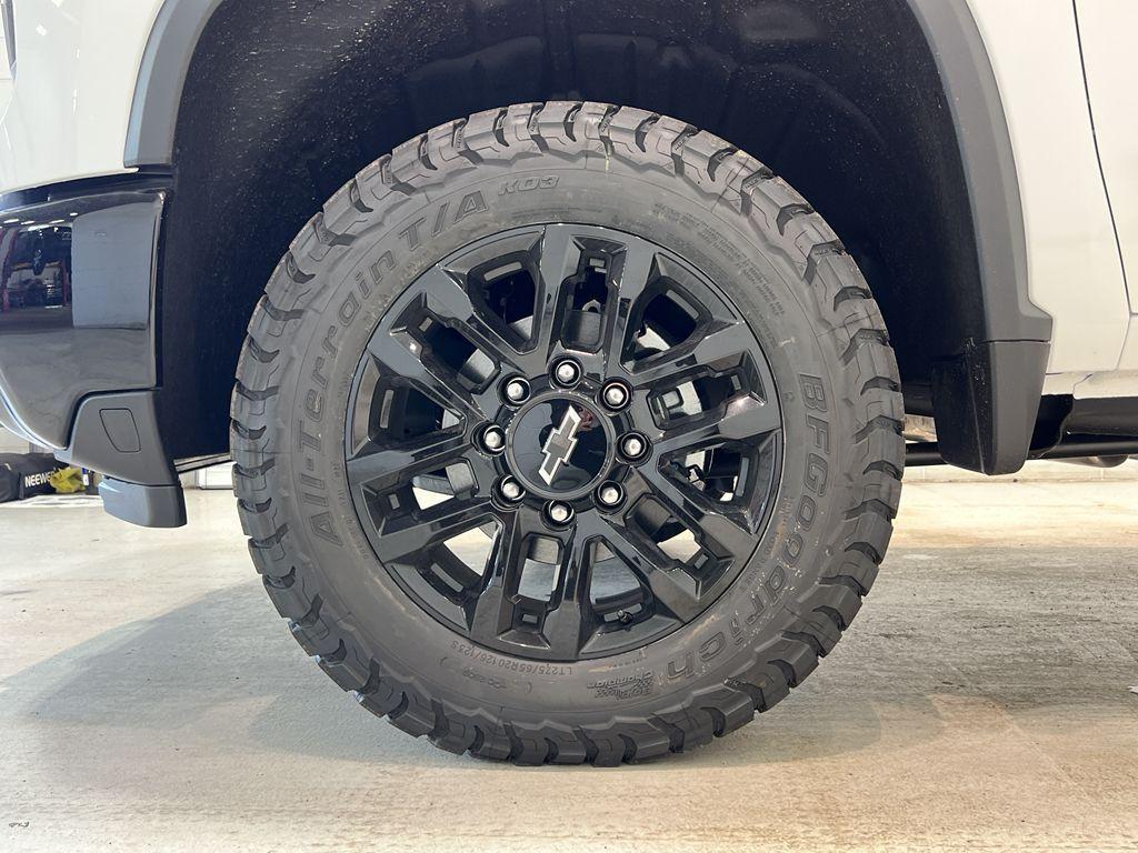 new 2025 Chevrolet Silverado 2500 car, priced at $66,045