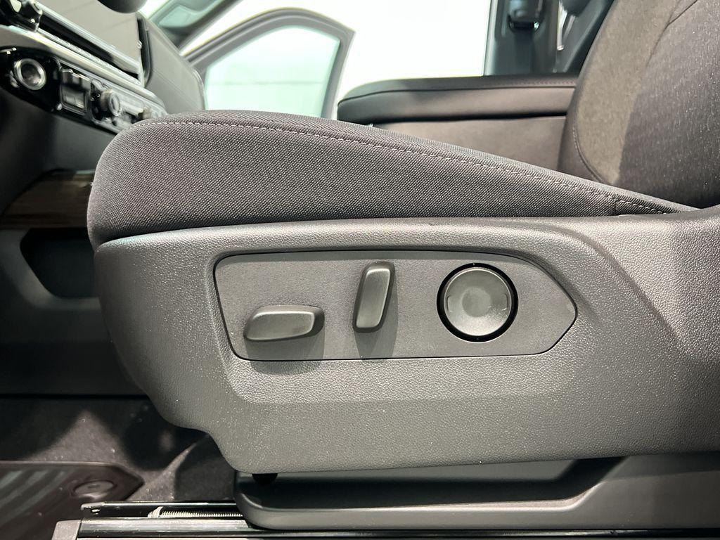 new 2025 Chevrolet Silverado 2500 car, priced at $66,045