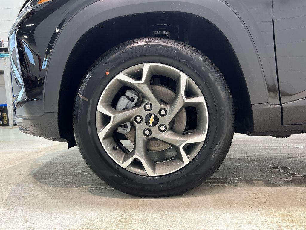 new 2025 Chevrolet Trax car, priced at $25,760