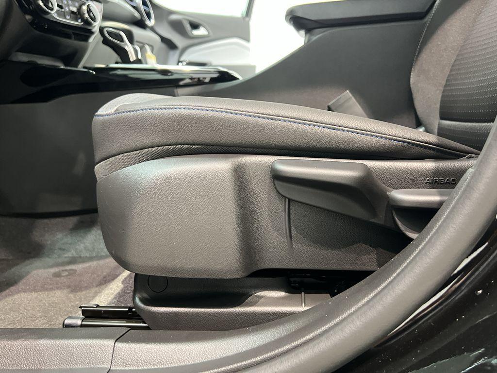new 2025 Chevrolet Trax car, priced at $25,760