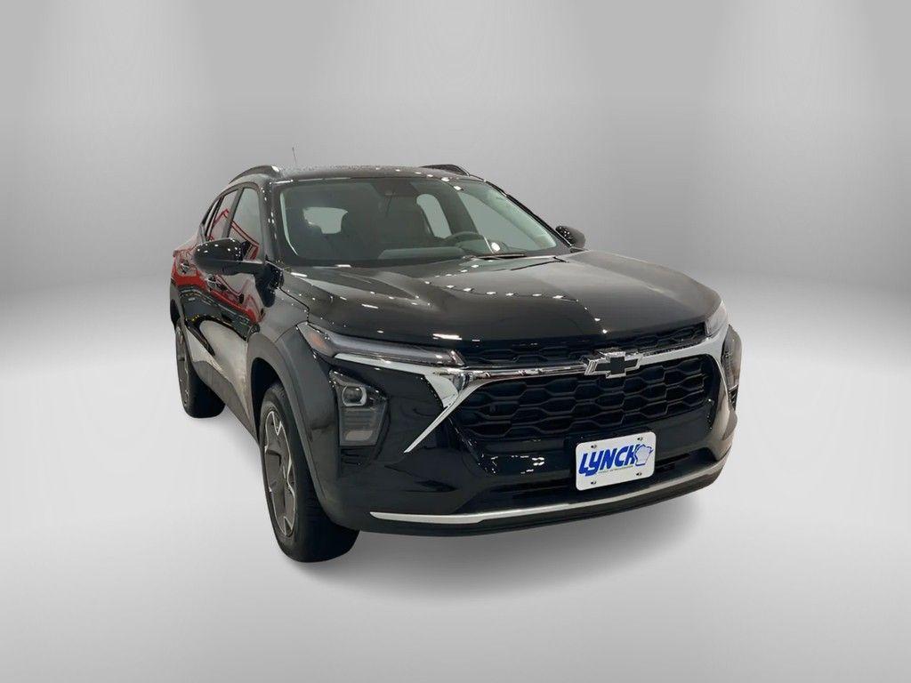 new 2025 Chevrolet Trax car, priced at $25,760