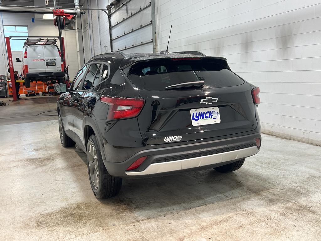 new 2025 Chevrolet Trax car, priced at $25,760