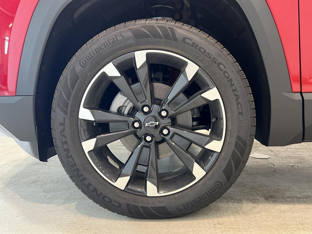 new 2026 Chevrolet Equinox car, priced at $40,280